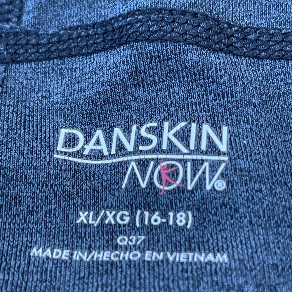 Danskin Now Carpi Length Legging Extra Large 16-18 - Picture 8 of 14